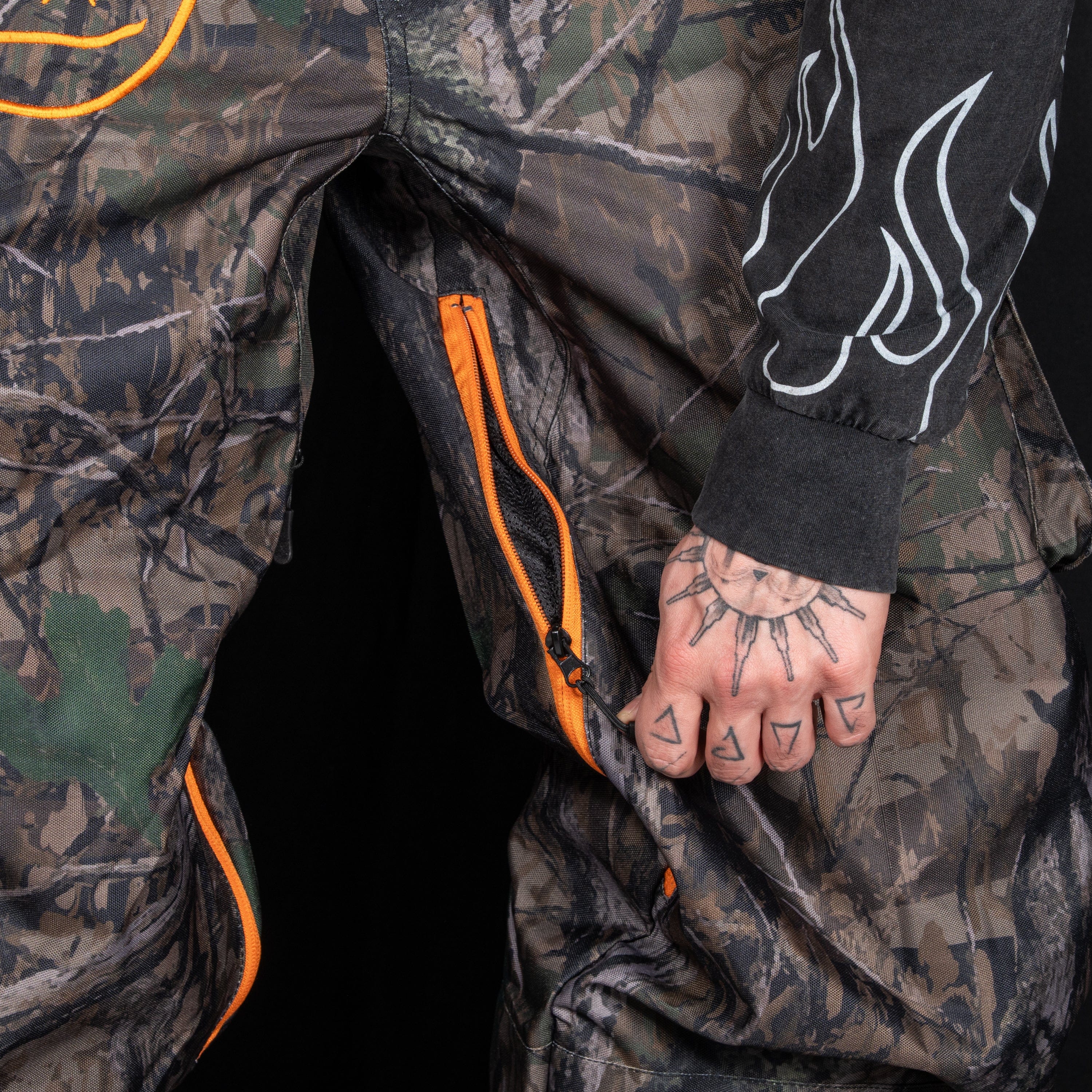 Slacker Baggy Snow Bib: Tree Camo - Image 11